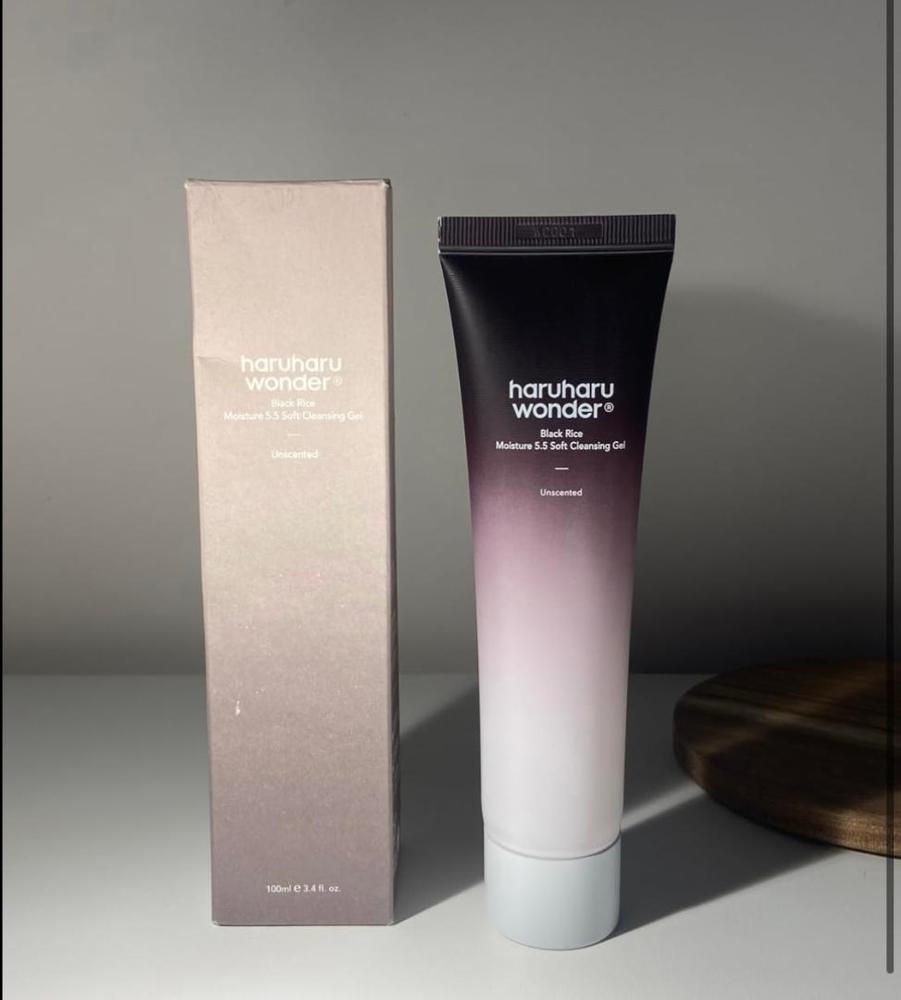 Black Rice Moisture 5.5 Soft Cleansing Gel